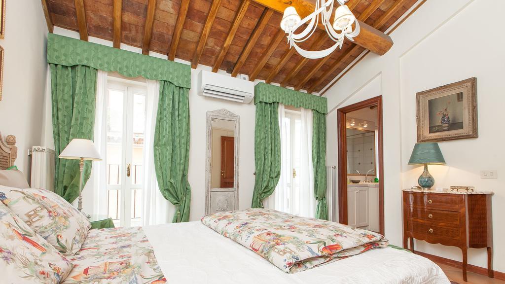 Trevi Penthouse With Jacuzzi Apartment Rome