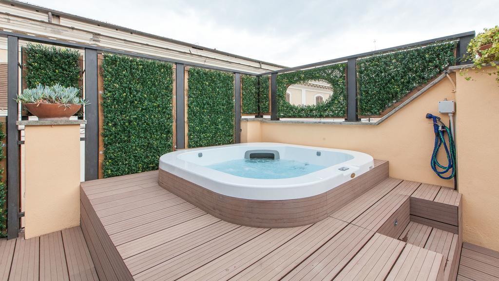 Trevi Penthouse With Jacuzzi Apartment *